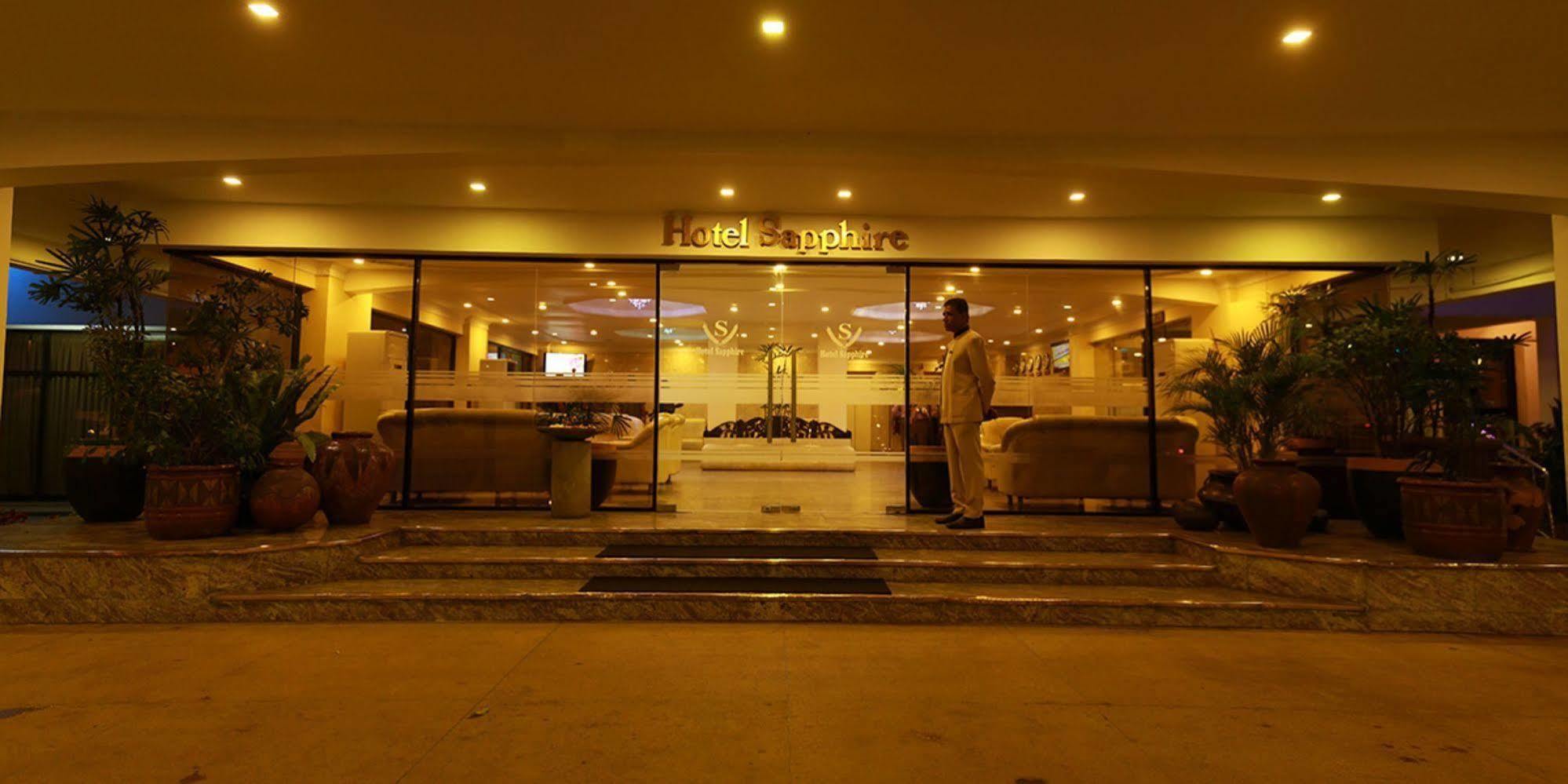 Hotel Sapphire Colombo Esterno foto